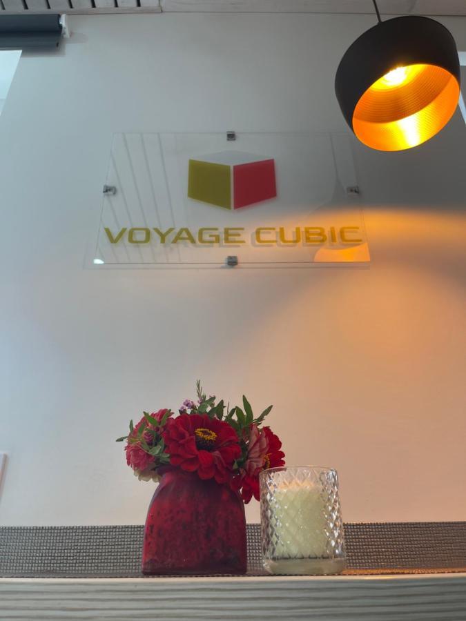 شقة Voyage Cubic Adults Only سيبيو المظهر الخارجي الصورة